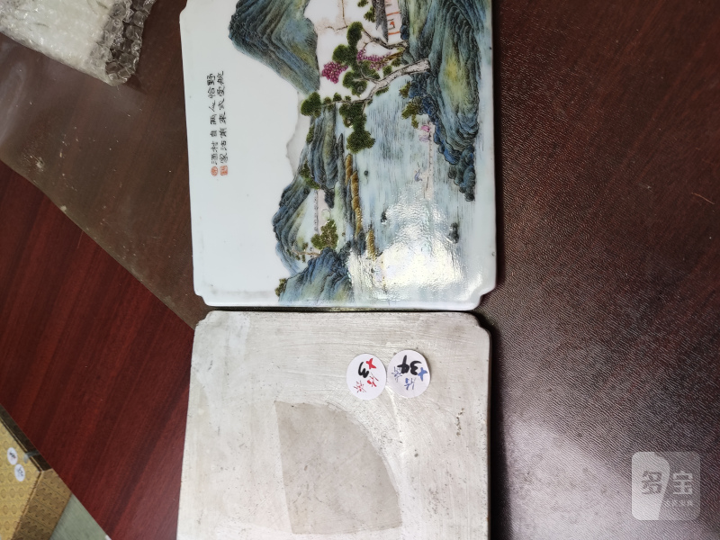 清 粉彩“竹深留客”瓷板、“沽酒家”瓷板 - 图2
